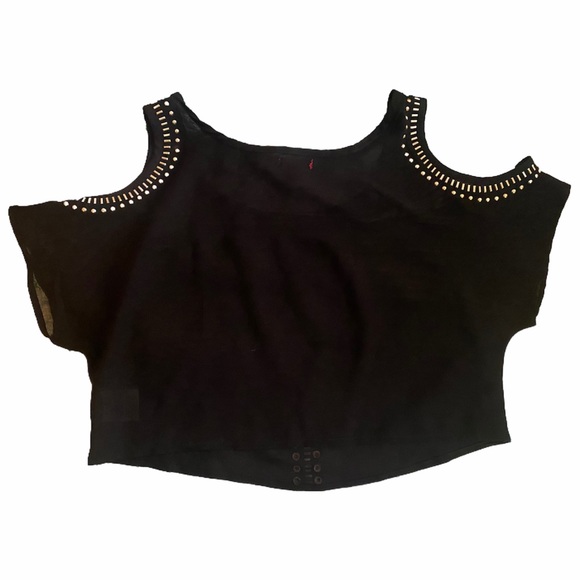 #7 Bongo black crop top with gold buttons - Picture 2 of 2